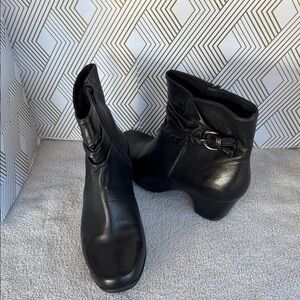 Clark’s boots size 9 Clark’s Leyden Creat Black leather Ankle‎ Boots Active Air